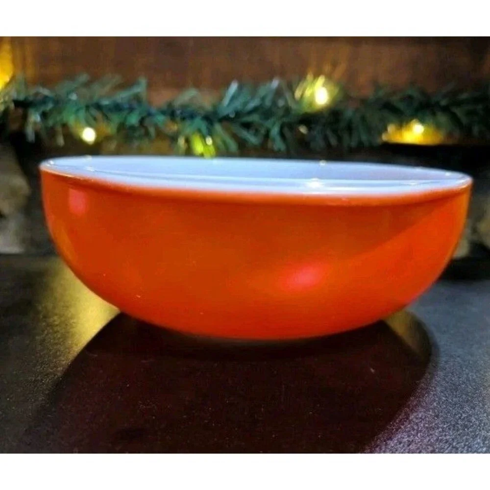 Vintage Pyrex 024 Friendship Red Orange 2 Qt‎ Mixing Bowl Casserole Milk Glass